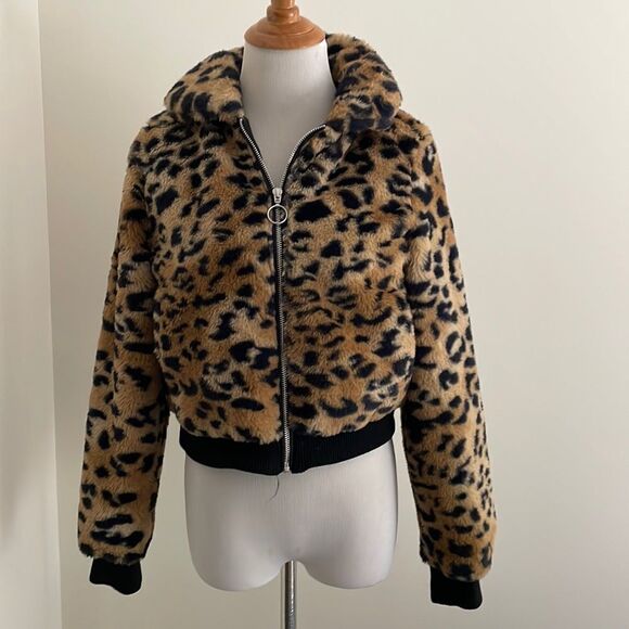 Faux Leopard crop jacket full zip 2 pockets by no boundaries women small 3–5 - Picture 1 of 8